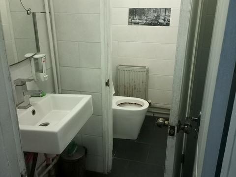 комерційна за адресою Заньковецької вул., 19