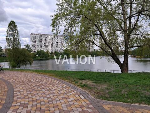 квартира за адресою Дніпровська набережна вул., 11-А