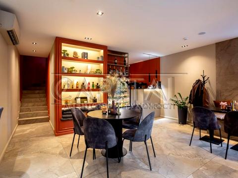 комерційна за адресою Предславинська вул., 42