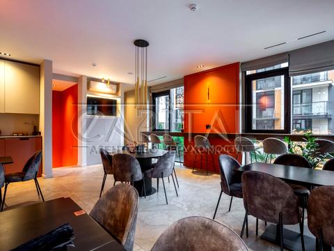 комерційна за адресою Предславинська вул., 42