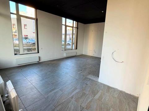 комерційна за адресою Дніпровська набережна вул., 16-Д