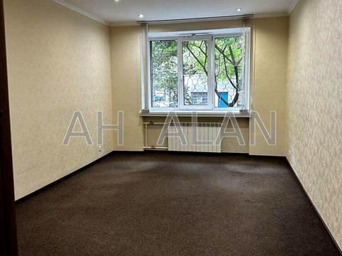 комерційна за адресою Іпсилантіївський пров. (Аїстова вул.), 5