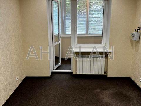 комерційна за адресою Іпсилантіївський пров. (Аїстова вул.), 5