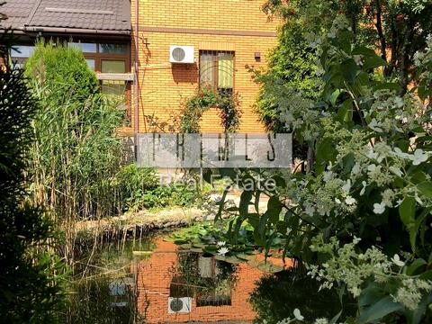 будинок за адресою вірності, 33