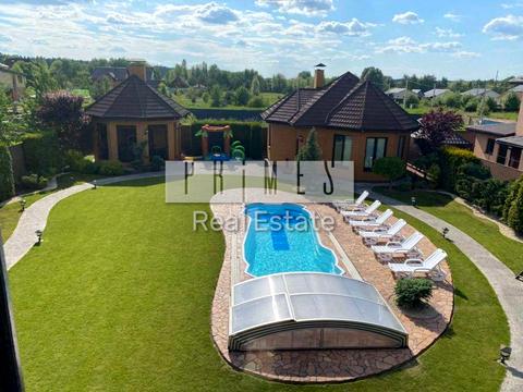 будинок за адресою Спортивна вул.