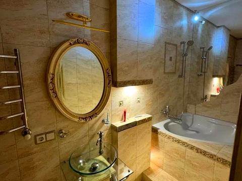 квартира за адресою Пантелеймона Куліша вул., 42