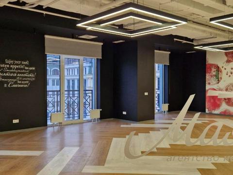 комерційна за адресою Київ, Набережно-Хрещатицька вул., 58