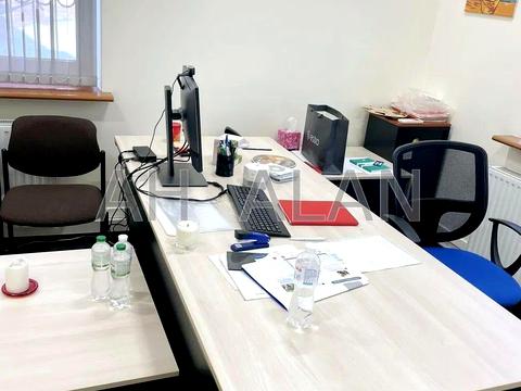 комерційна за адресою Паторжинського вул., 14