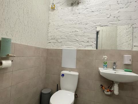 комерційна за адресою Левка Лук'яненка вул. (Маршала Тимошенка), 21к14