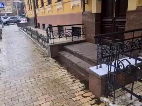 коммерческая по адресу Кирилловская ул. (Фрунзе), 1