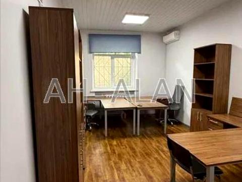 комерційна за адресою Бастіонна вул., 14