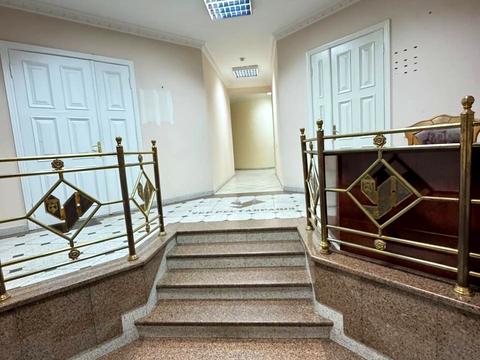 коммерческая по адресу Кирилловская ул. (Фрунзе), 1