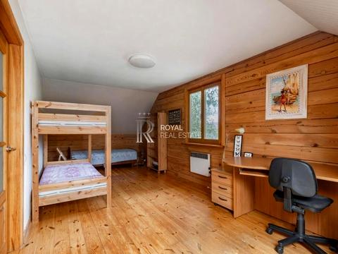 будинок за адресою Соснова вул.