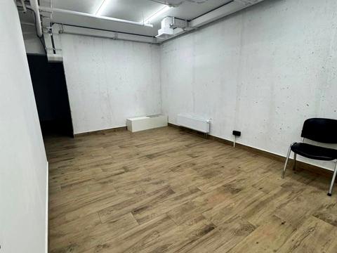 комерційна за адресою Київ, Дніпровська набережна вул., 18-А