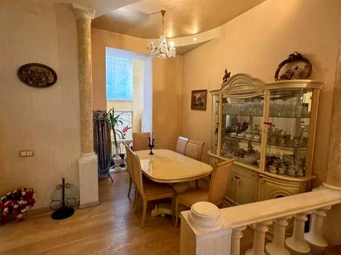 квартира за адресою Пантелеймона Куліша вул., 42