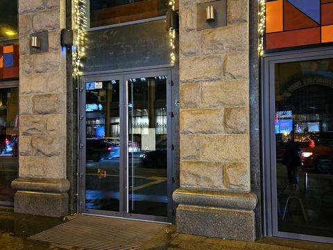 комерційна за адресою Хрещатик вул. (Kreschatic), 29/1