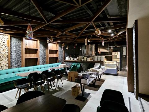 комерційна за адресою Хрещатик вул. (Kreschatic), 29/1