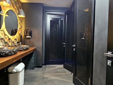 комерційна за адресою Хрещатик вул. (Kreschatic), 29/1