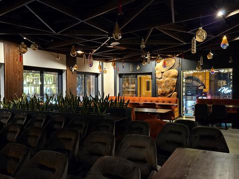 комерційна за адресою Хрещатик вул. (Kreschatic), 29/1