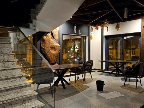 комерційна за адресою Хрещатик вул. (Kreschatic), 29/1