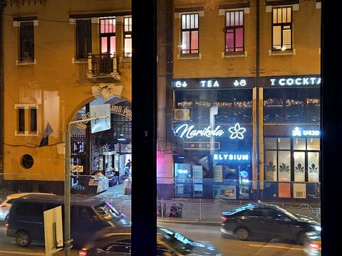 комерційна за адресою Хрещатик вул. (Kreschatic), 29/1