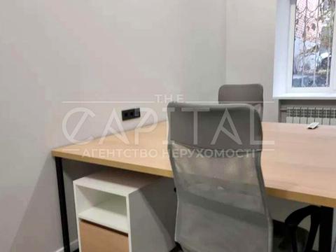 комерційна за адресою Гетьмана Павла Скоропадського вул. (Льва Толстого), 10/18