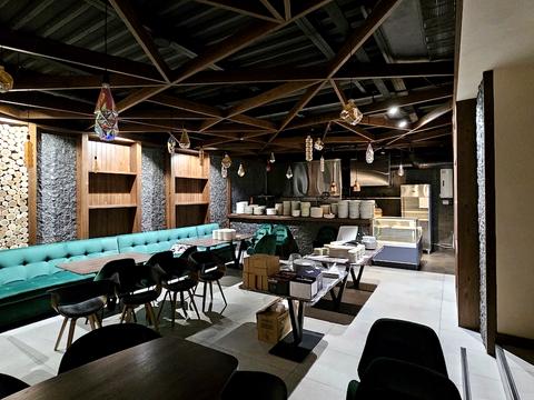 коммерческая по адресу Крещатик ул. (Kreschatic), 29