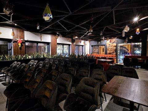 коммерческая по адресу Крещатик ул. (Kreschatic), 29