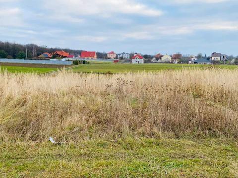 участок по адресу Яблунева