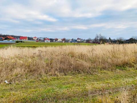 участок по адресу Яблунева