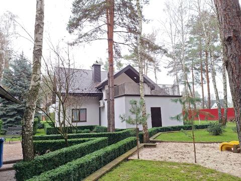 будинок за адресою Набережна вул.