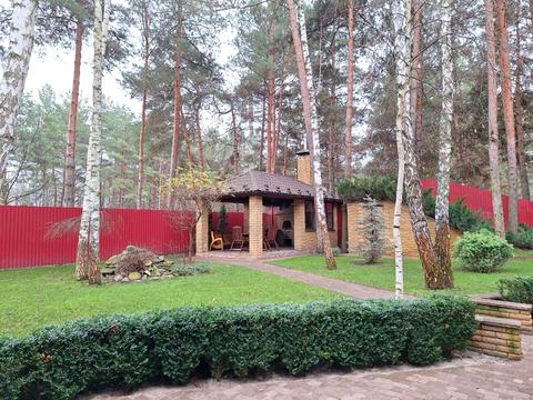 будинок за адресою Набережна вул.