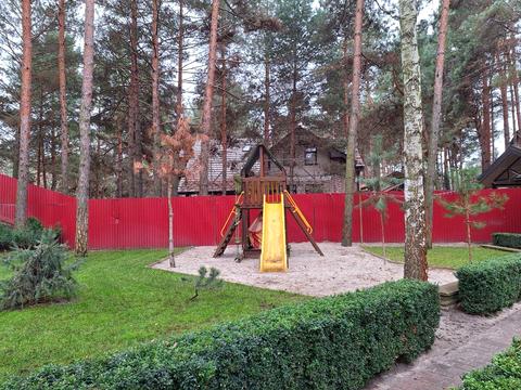 будинок за адресою Набережна вул.