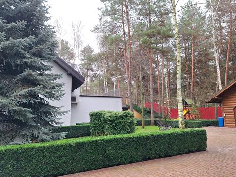 будинок за адресою Набережна вул.