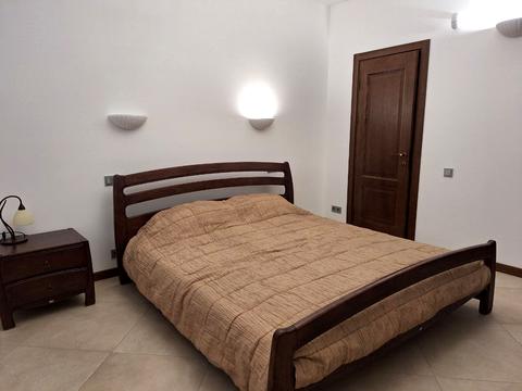 будинок за адресою Набережна вул.