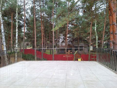 будинок за адресою Набережна вул.