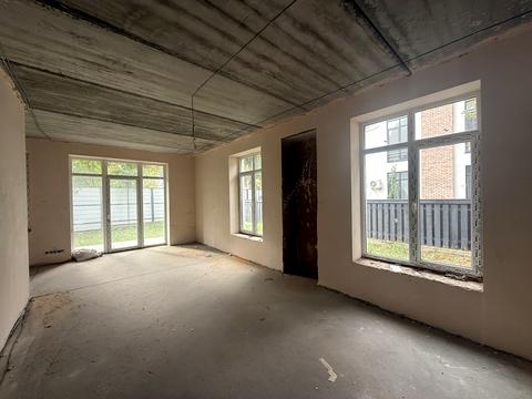 дом по адресу Евгения Коновальца ул.