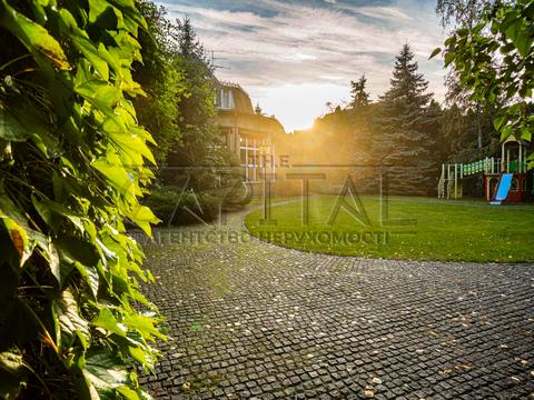 будинок за адресою смт. Козин, Лугова вул.