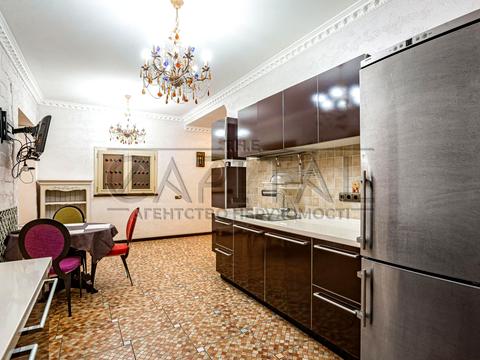 будинок за адресою смт. Козин, Лугова вул.