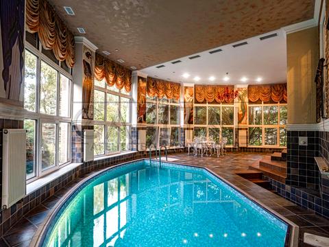 будинок за адресою смт. Козин, Лугова вул.