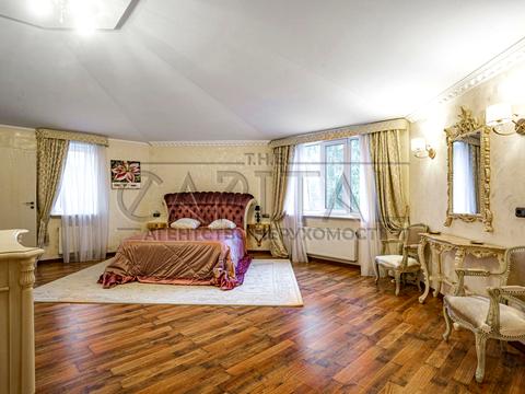 будинок за адресою смт. Козин, Лугова вул.