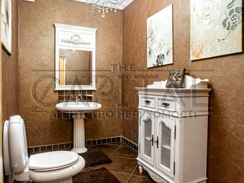 будинок за адресою смт. Козин, Лугова вул.