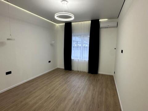 будинок за адресою успішна, 47