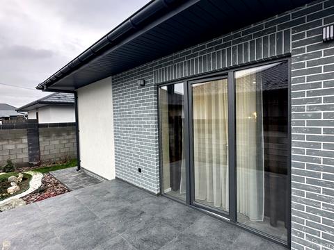 будинок за адресою успішна, 47