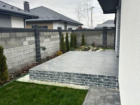 будинок за адресою успішна, 47