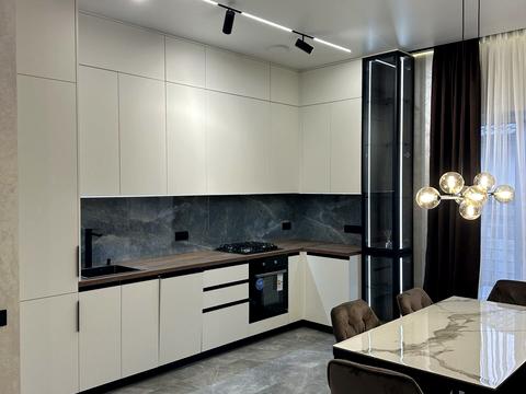 будинок за адресою успішна, 47