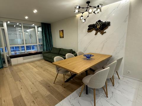 квартира за адресою Європейського Союзу просп. (Правди), 43-А