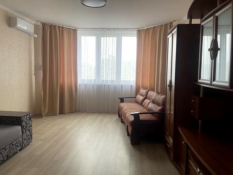 квартира за адресою Бориса Гмирі вул., 4