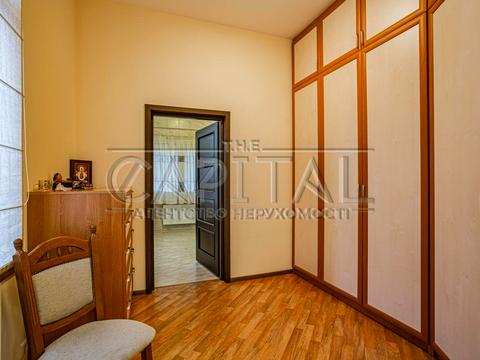 дом по адресу Андрія Малишка