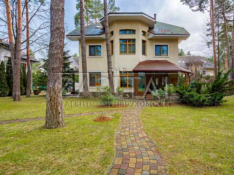 дом по адресу Андрія Малишка